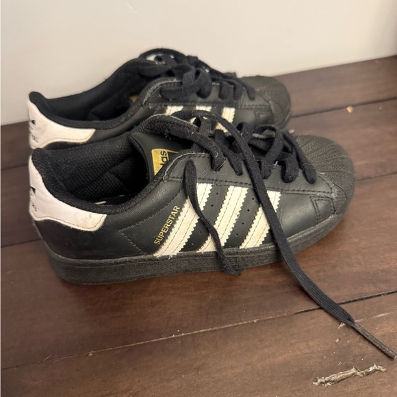 Adidas Superstar Kids Sneakers - Picture 2 of 6